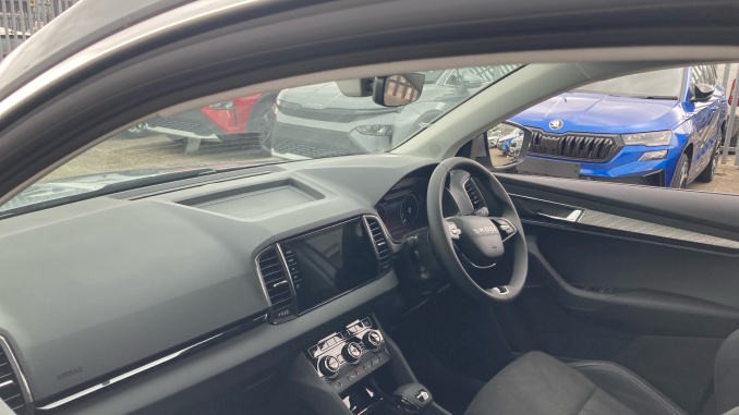 Skoda Karoq 1.5 TSI SE L Edition 5dr DSG Petrol Estate - Image 2